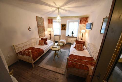 Hostal Goldgem�uer