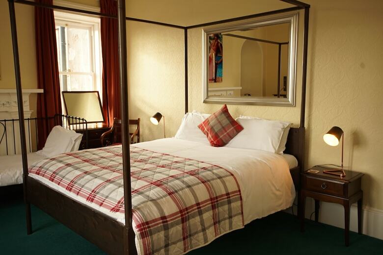Bed & Breakfast Cawdor House