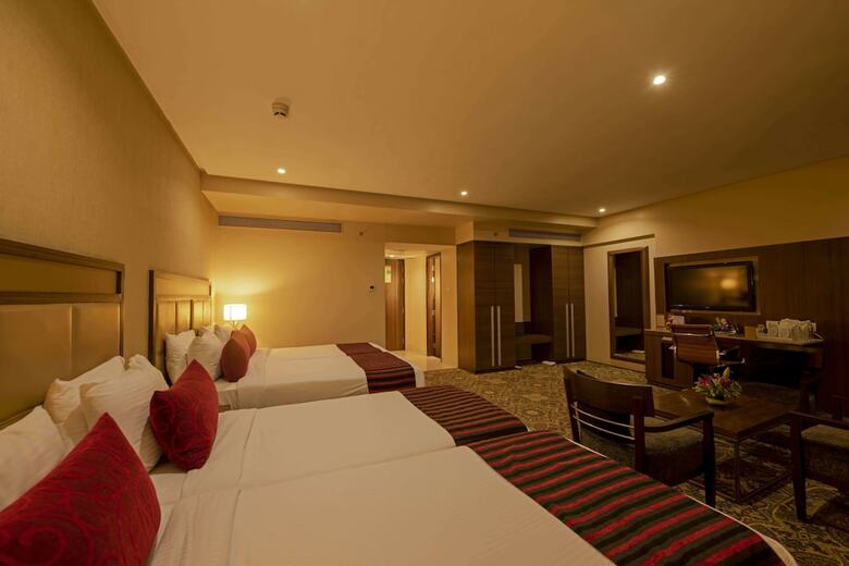 Express Inn The Business Luxury Hotel