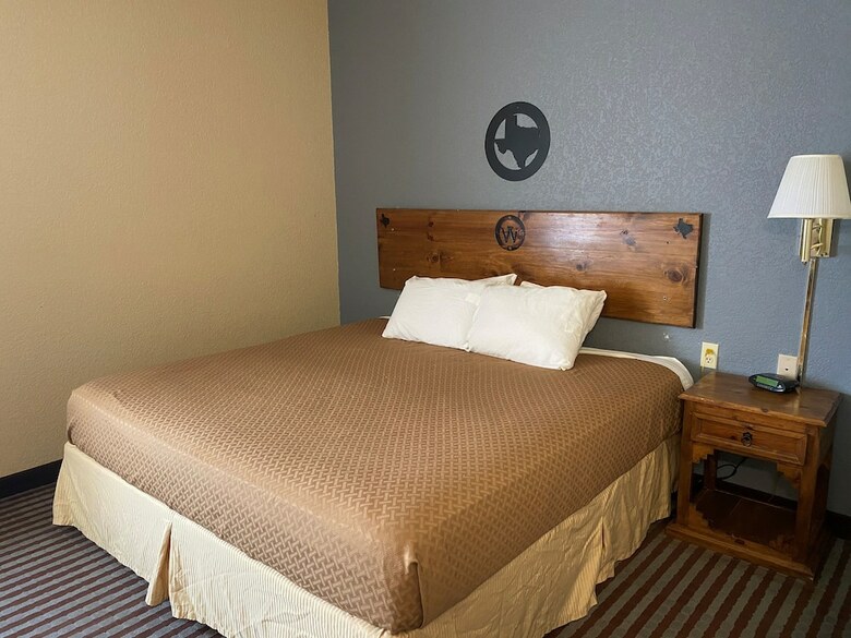 Atria Hotel And Rv Mcgregor