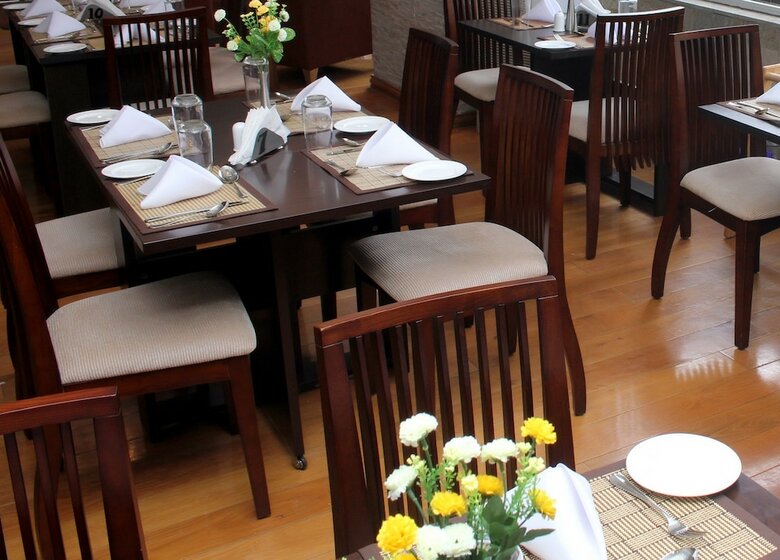 Hans Place Hotel