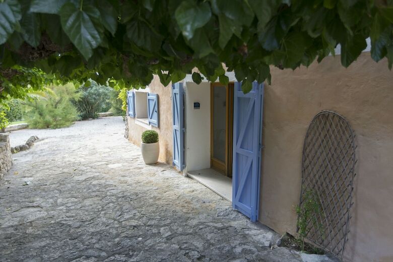 Bed & Breakfast Mas Des Avelines