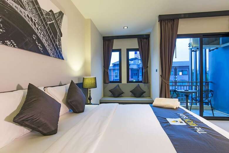 Hotel The Rich Sotel