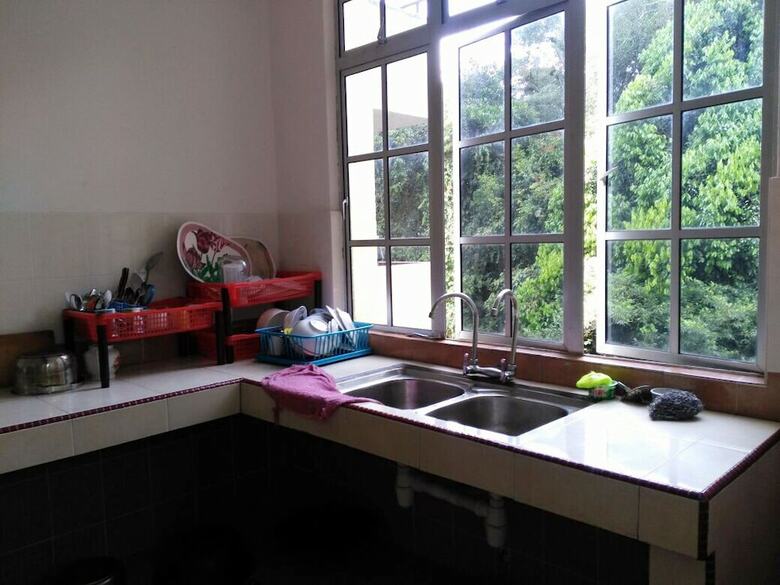 Sa Apartments @ Crown Imperial Court