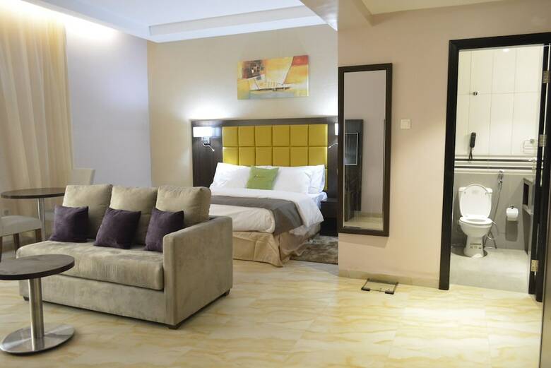 De Santos Hotel Awka