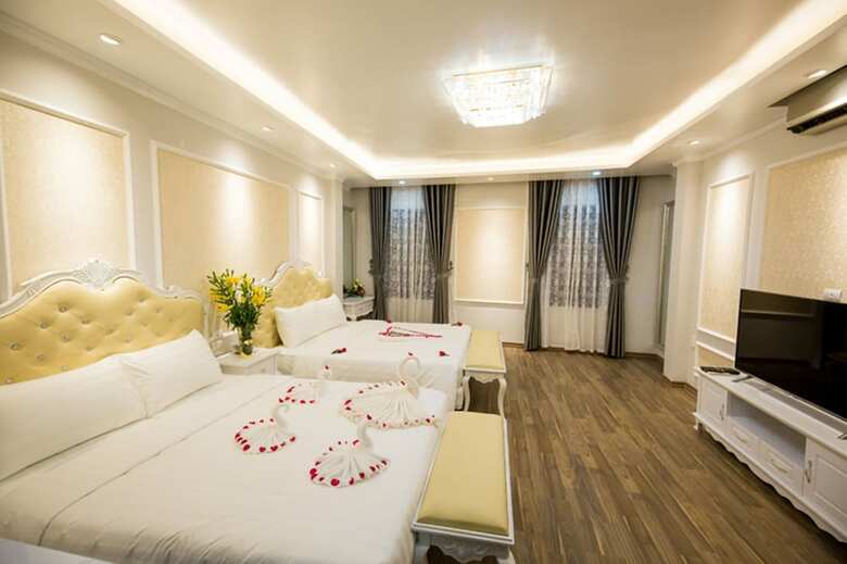 Little Hanoi Deluxe Hotel