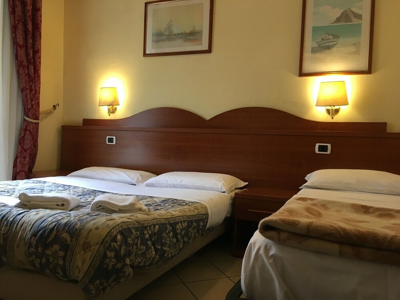 Hotel Rome Terminal House