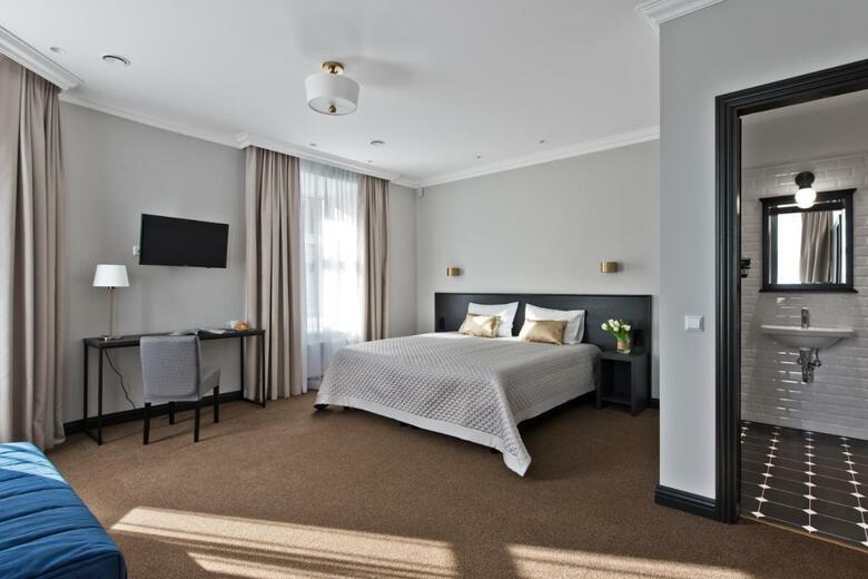 15th Avenue Hotel