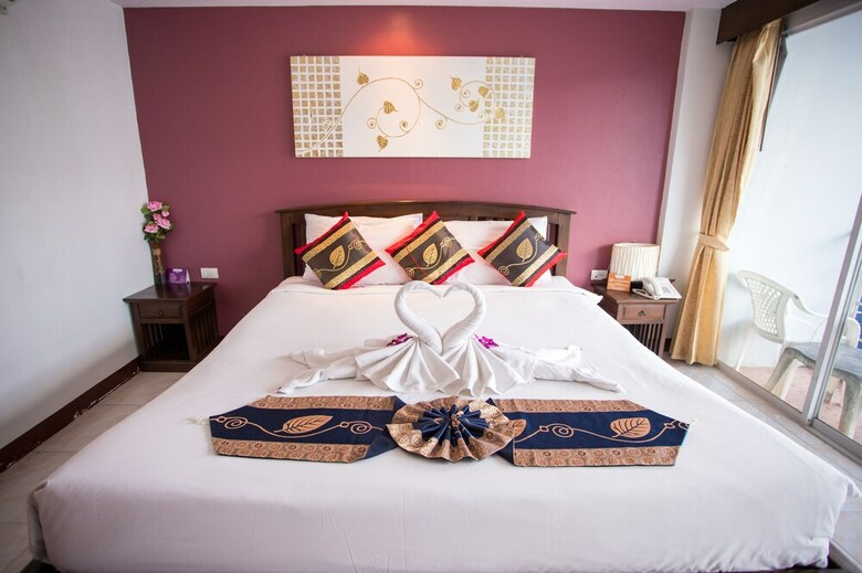 Luxur Boutique Hotel Patong