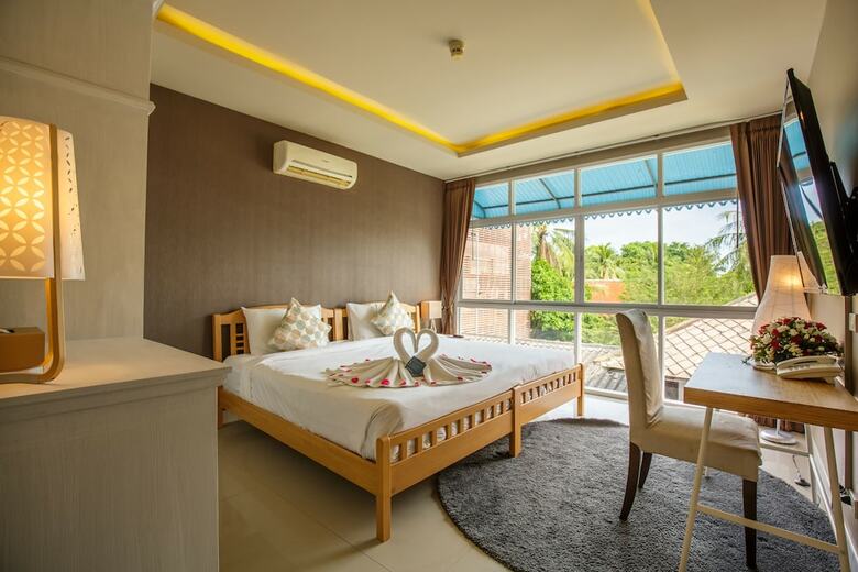 Bondi Hotel Samui