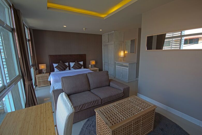 Bondi Hotel Samui