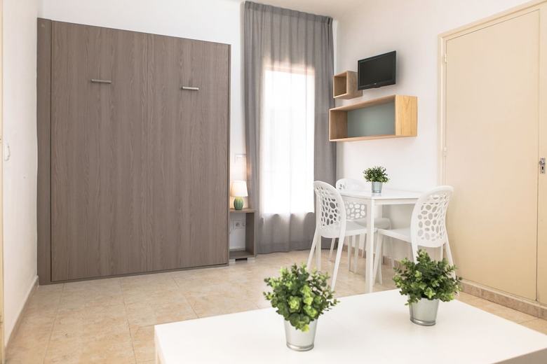 Rv Hotels Apartamentos Benelux