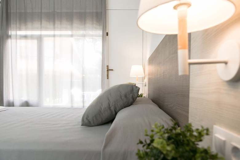 Rv Hotels Apartamentos Benelux