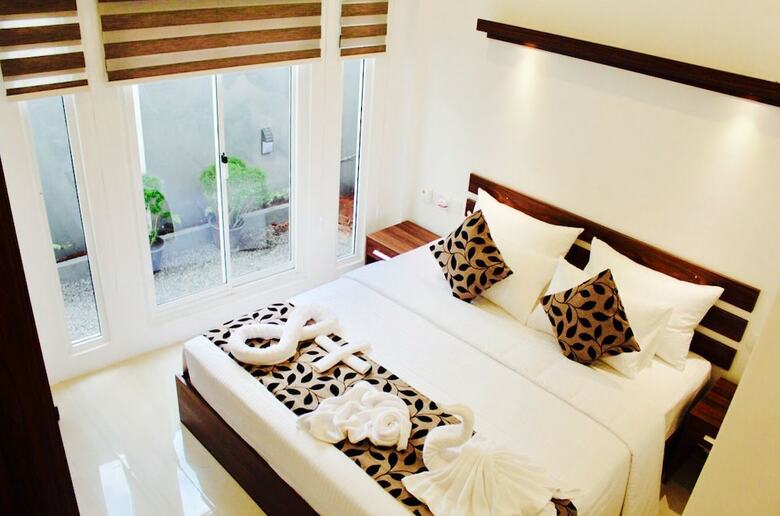 Hotel 8 Plus Motels