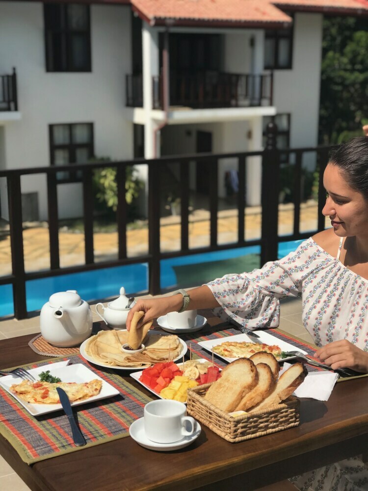 Hotel Green Parrot Beach Resort