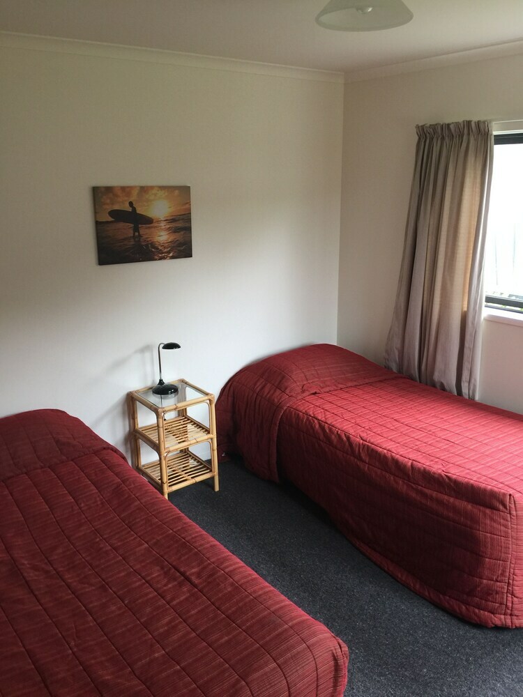 Our Beach House - Raglan West