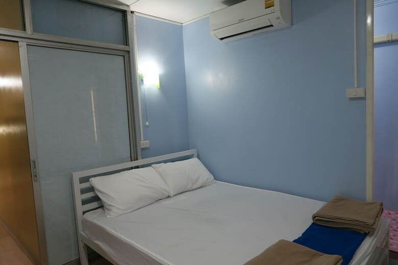 Hostal Red Lips Hostel