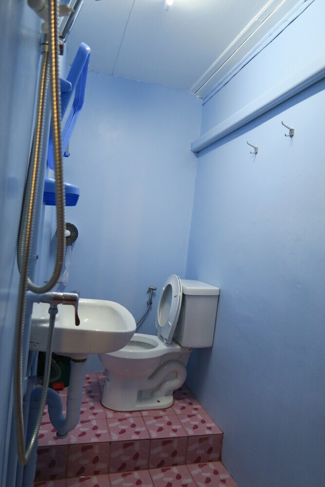Hostal Red Lips Hostel
