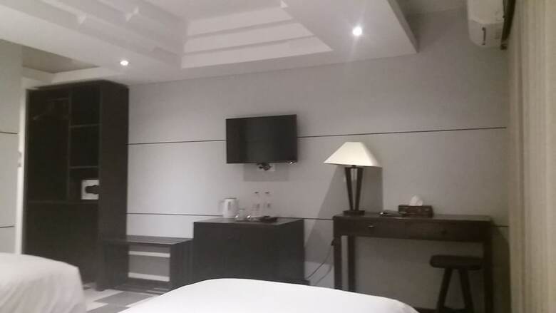 Anshel Hotel