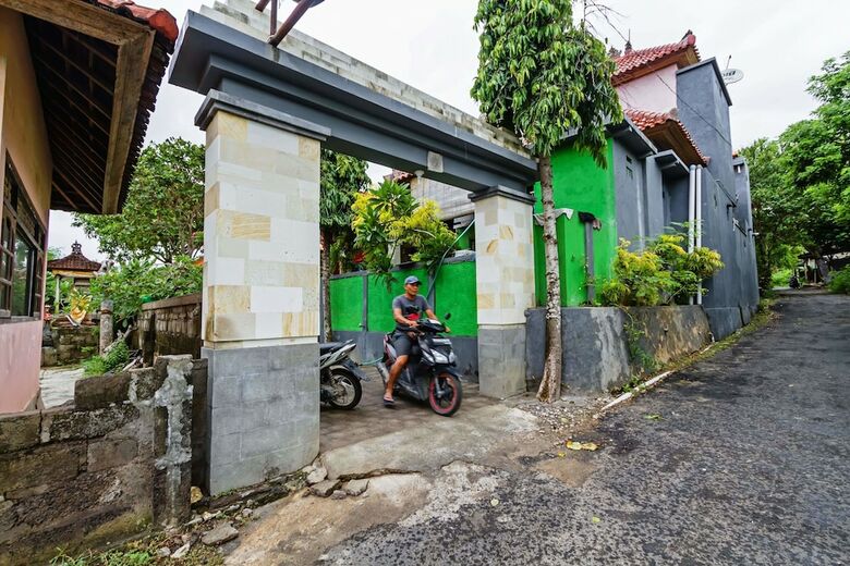 Hostal Lembongan Hostel