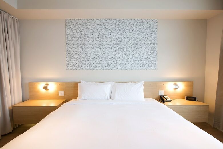 Hotel La Cache Du Lac Champlain By C H�tels