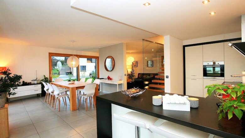 Villa Montreux Holiday Home