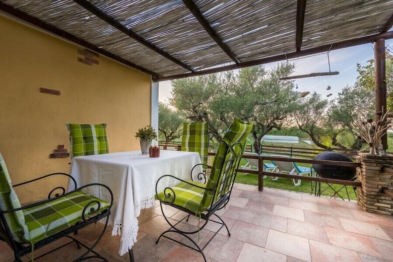 Apartamentos Ilyessa Cottages