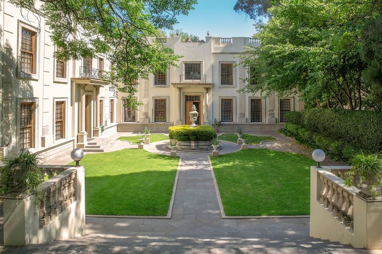 Fairlawns Boutique Hotel And Spa