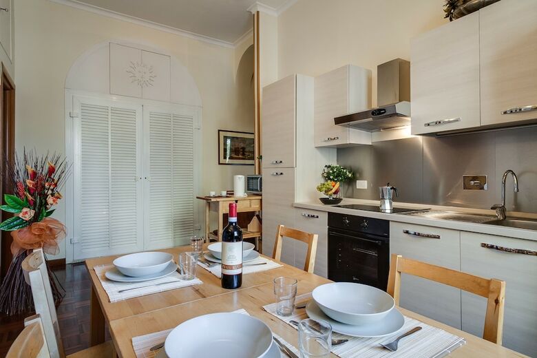 Navona Inn Apartments
