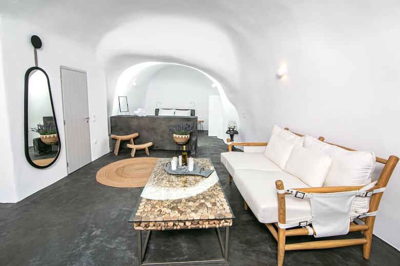 Hotel Elysian Santorini