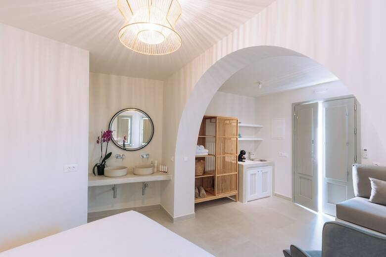 Hotel Elysian Santorini