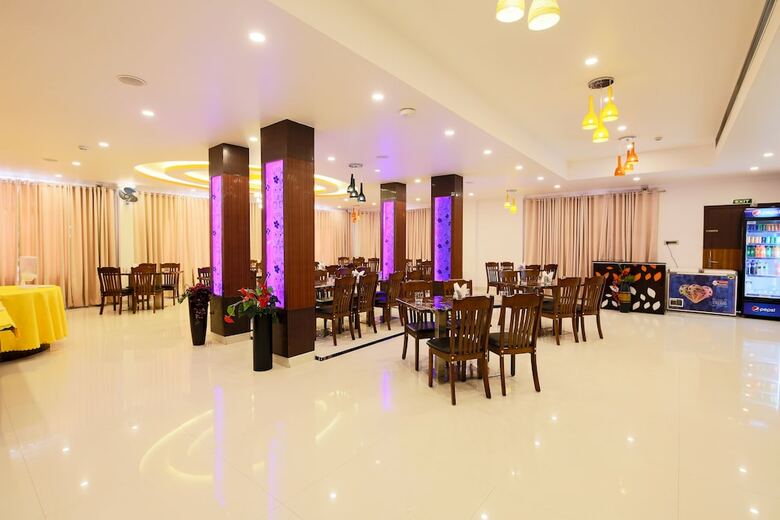 Hotel Treebo Tryst Palmyra Grand Suite