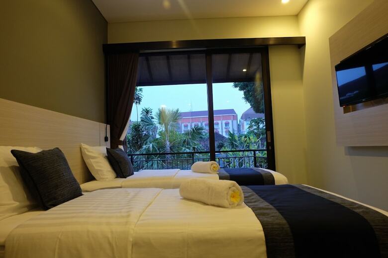 Hotel Adys Inn