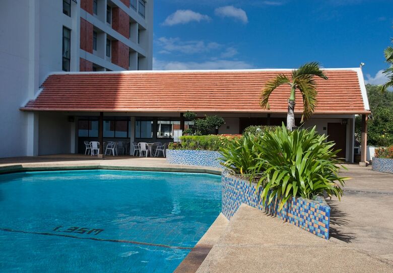 Phuket Merlin Hotel