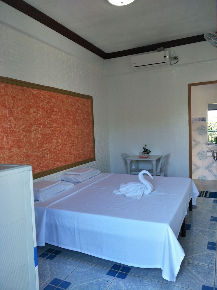 Hotel First Baby Bytes Guest House