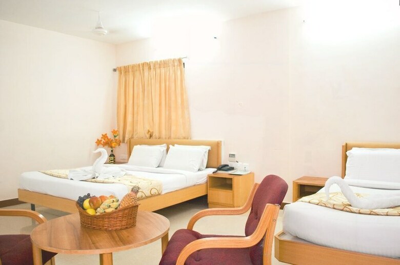 Hotel Rajadhane