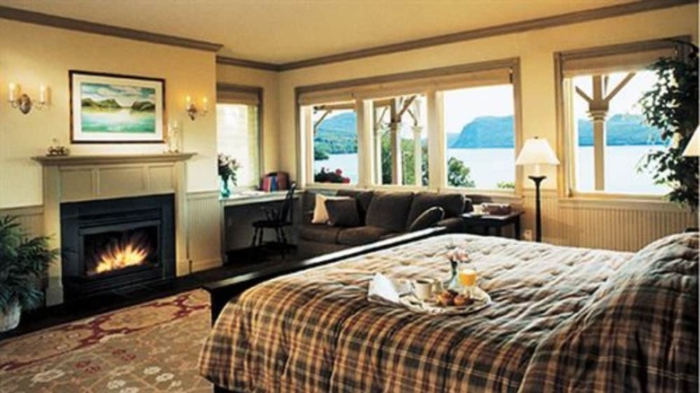Bed & Breakfast Willoughvale Inn