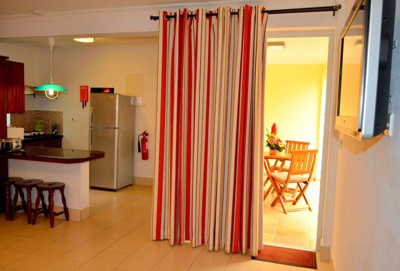 Apartamentos La Pointe Villas