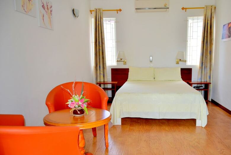Apartamentos La Pointe Villas