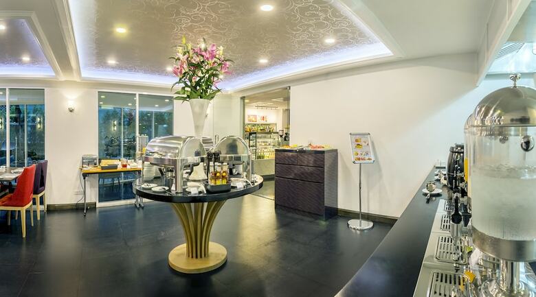 Anajak Bangkok Hotel