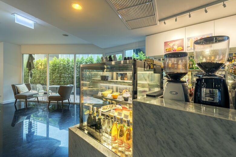 Anajak Bangkok Hotel