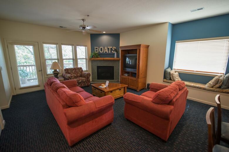 Branson Yacht Club