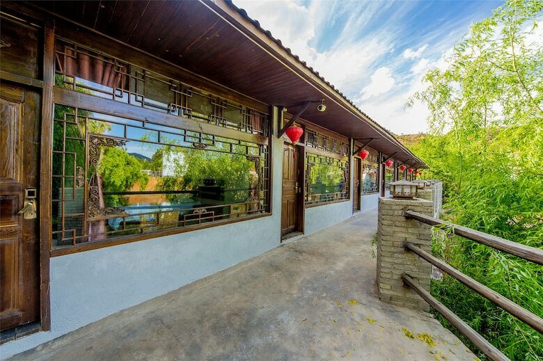 Hotel Lijiang Taoyuan Inn