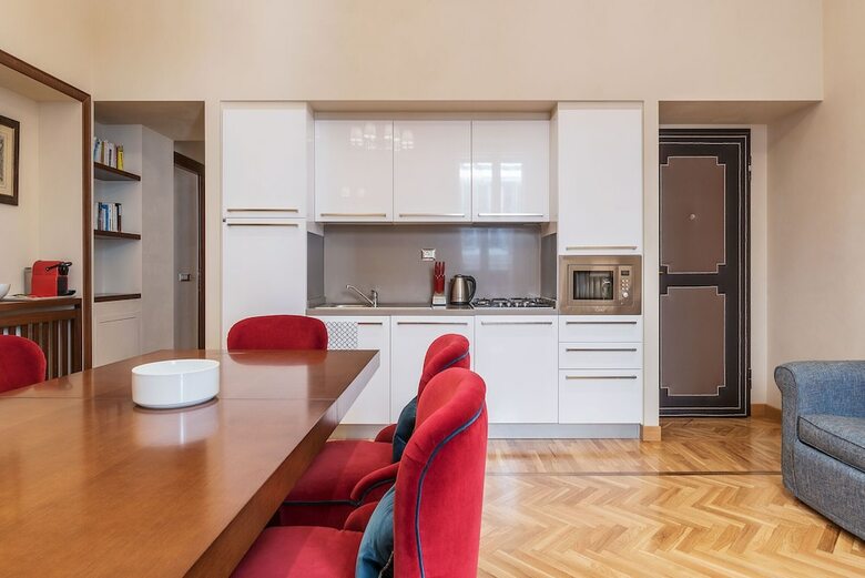 Novecento Apartments