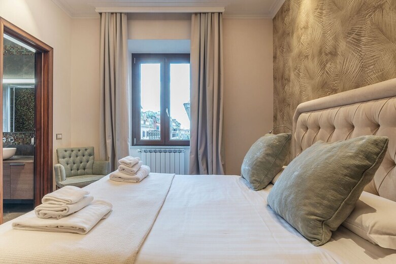 Novecento Apartments