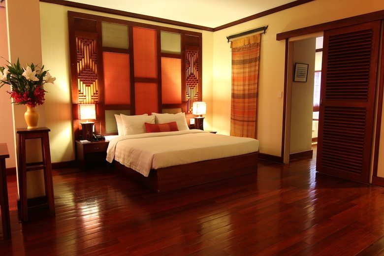 Amanjaya Pancam Suites Hotel