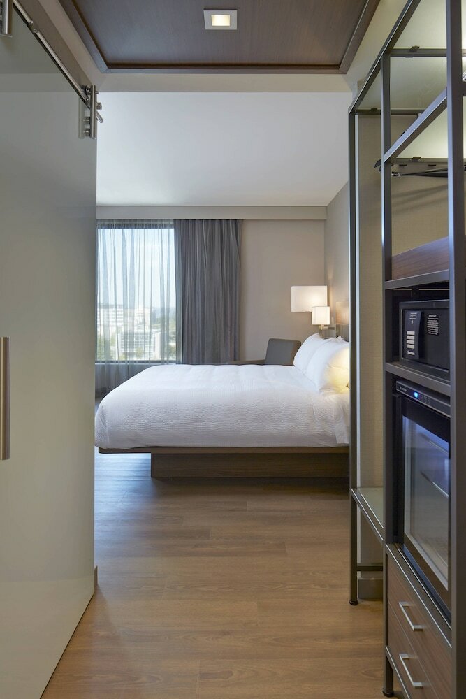 AC Hotel By Marriott Seattle Bellevue/downtown