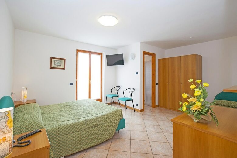Hotel Albergo Max Meubl�