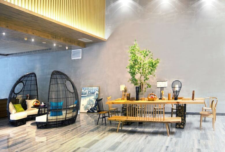 Mehood Lestie Hotel
