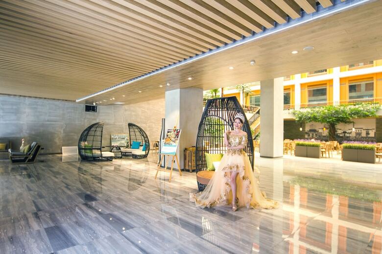 Mehood Lestie Hotel